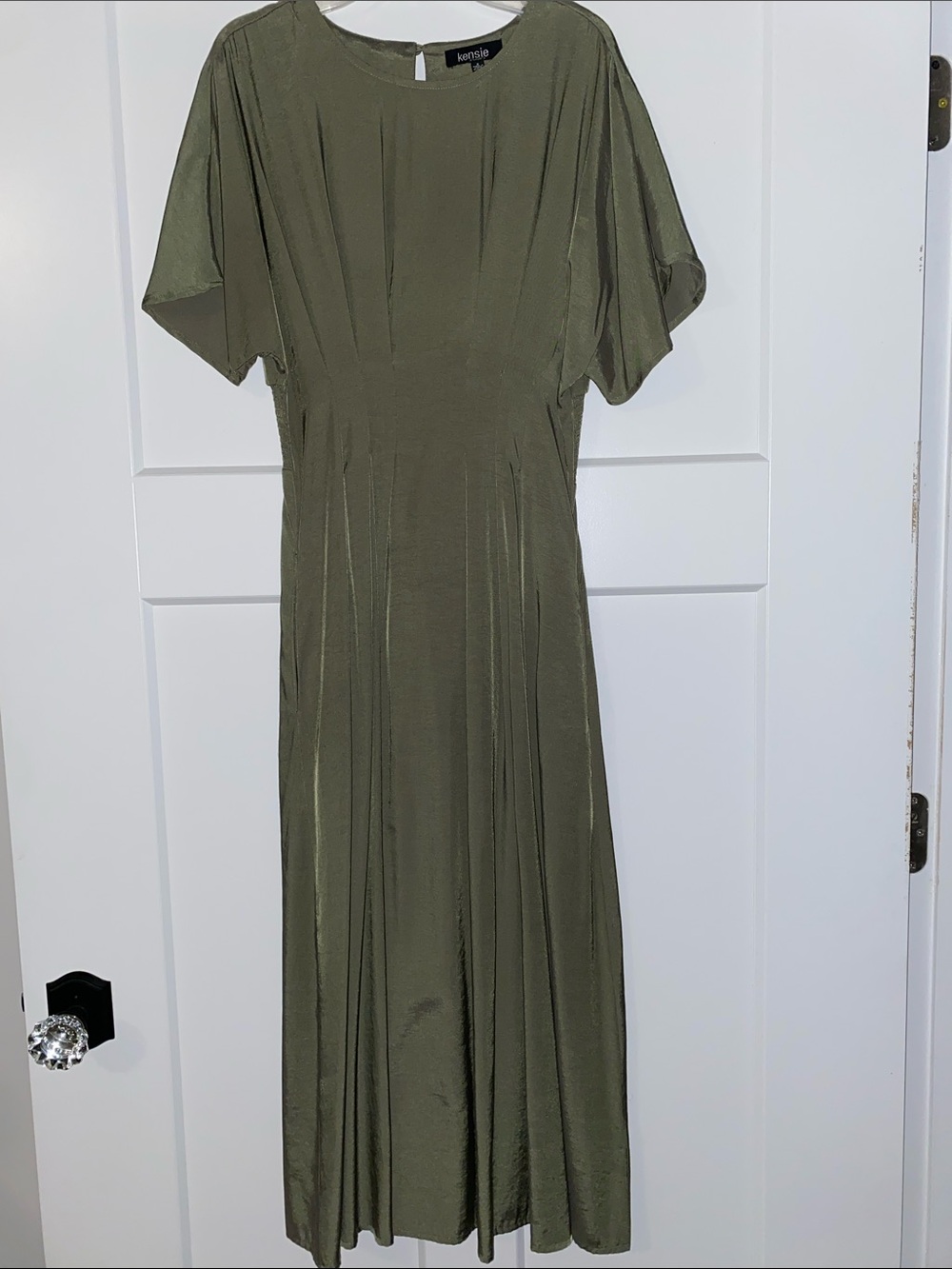 Kensie Olive Green Maxi Dress with Short Sleeves